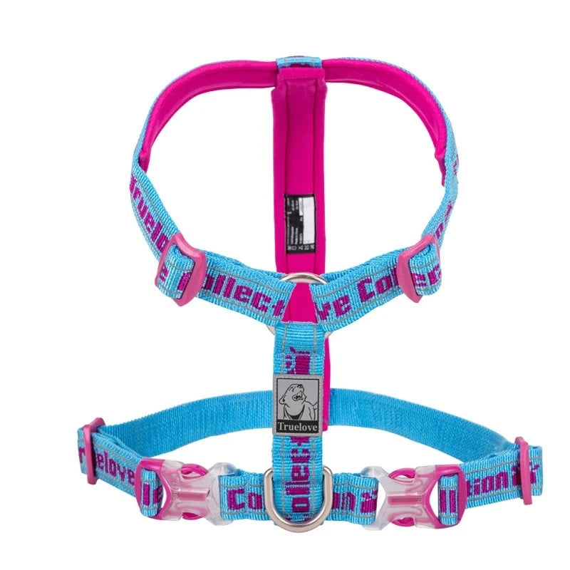 Soft neoprene padding - Our harness is designed with soft neoprene padding to ensure maximum comfort for your dog. It will not cause any wear or irritation on your dog's fur or skin.