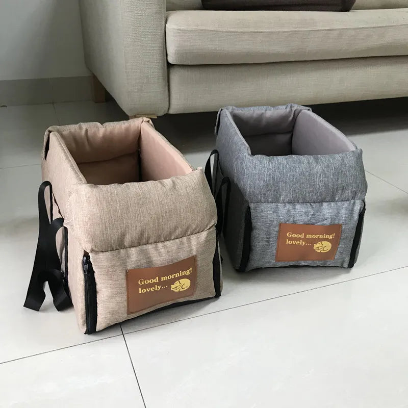 Crafted with waterproof cationic oxford cloth outer fabric