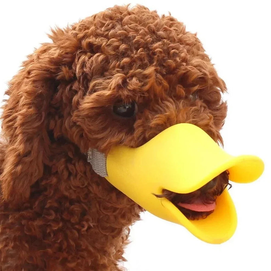 Prevention of biting, eating, licking, and barking: The Dog Duck Muzzle effectively prevents dogs from biting, eating things they shouldn't, licking wounds, and excessive barking. It keeps them safe and prevents any unwanted behaviors.