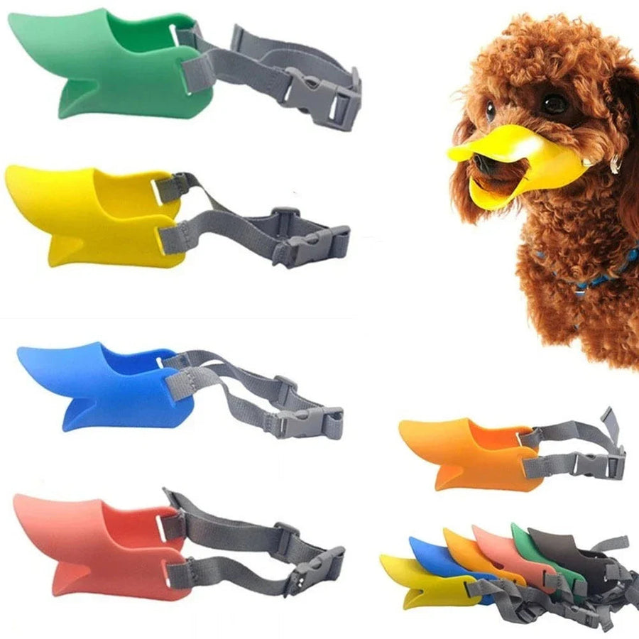 Adjustable strap: The strap of the muzzle can be easily adjusted to fit your dog's size and preference. It is designed to be elastic and secure, ensuring a comfortable fit and ensuring the muzzle stays in place.