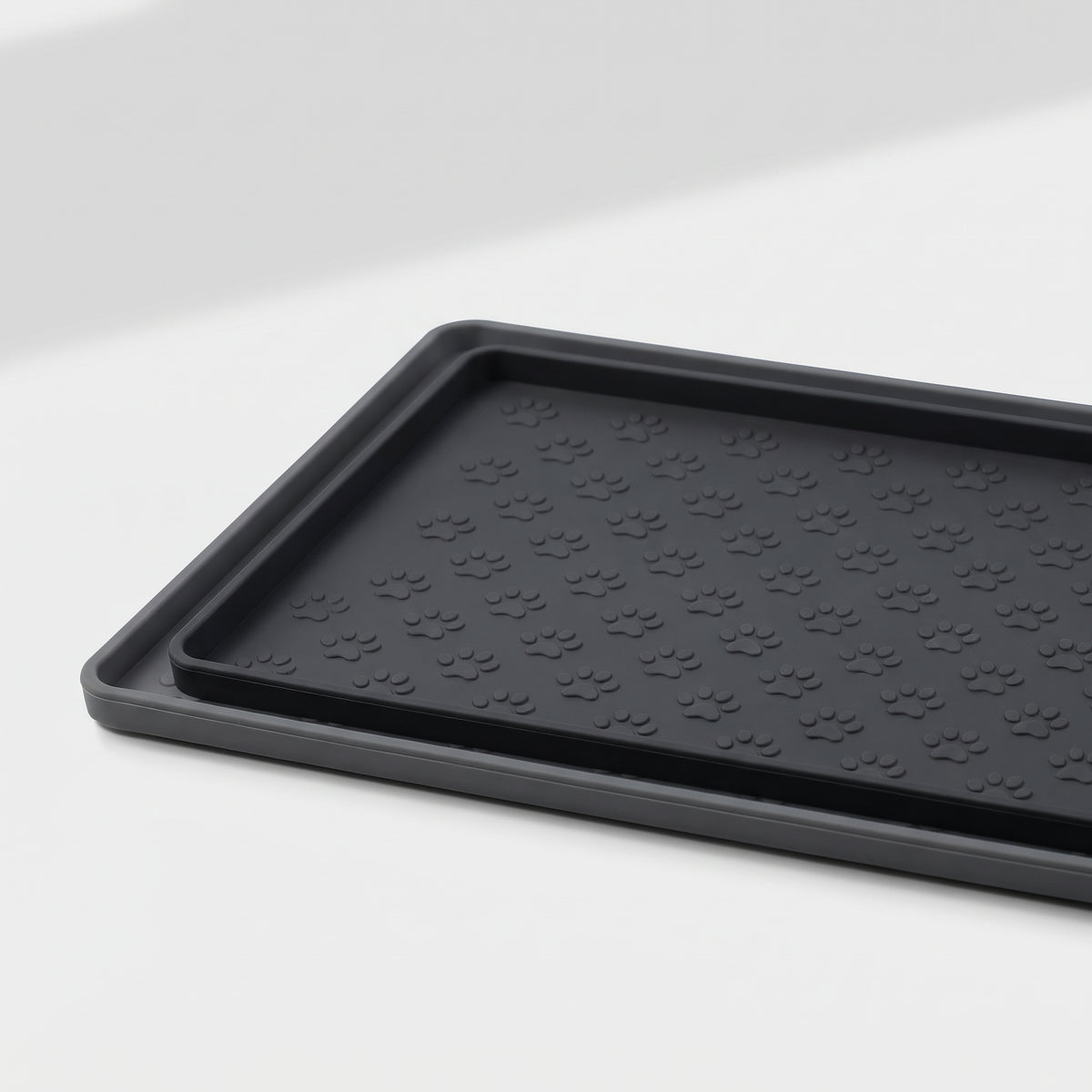 Dog Food Placemat, studio photo on a light grey background