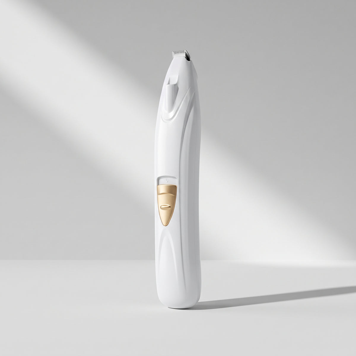 Electric Dog Hair Shaver, studio photo on a light grey background