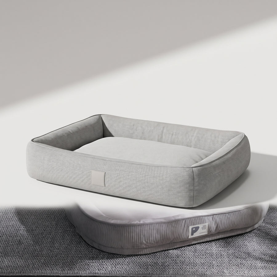 Material: Made with 100% cotton, this bed mat is gentle on your dog's skin and provides a soft and cozy surface for them to rest on.