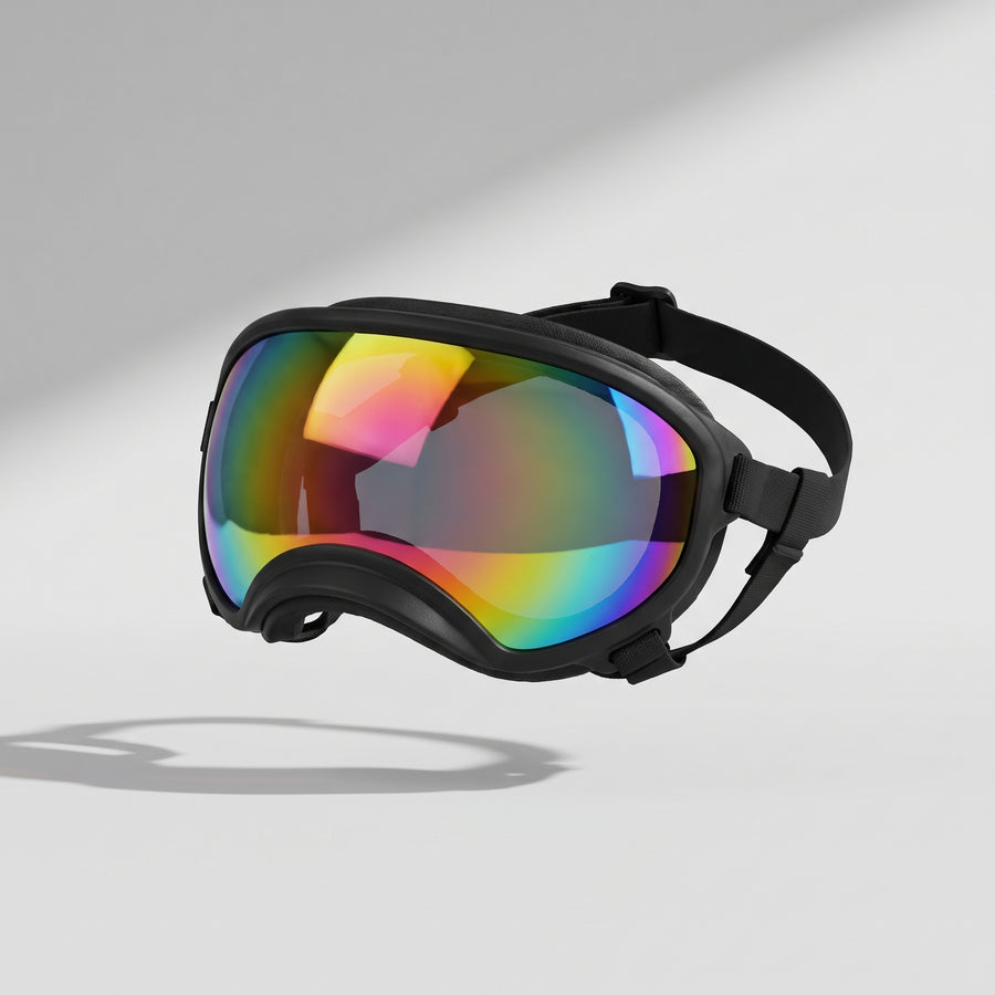 Made of high quality Polycarbonate. Anti-fog, shutter-proof, impact-resistant and high transmittance.