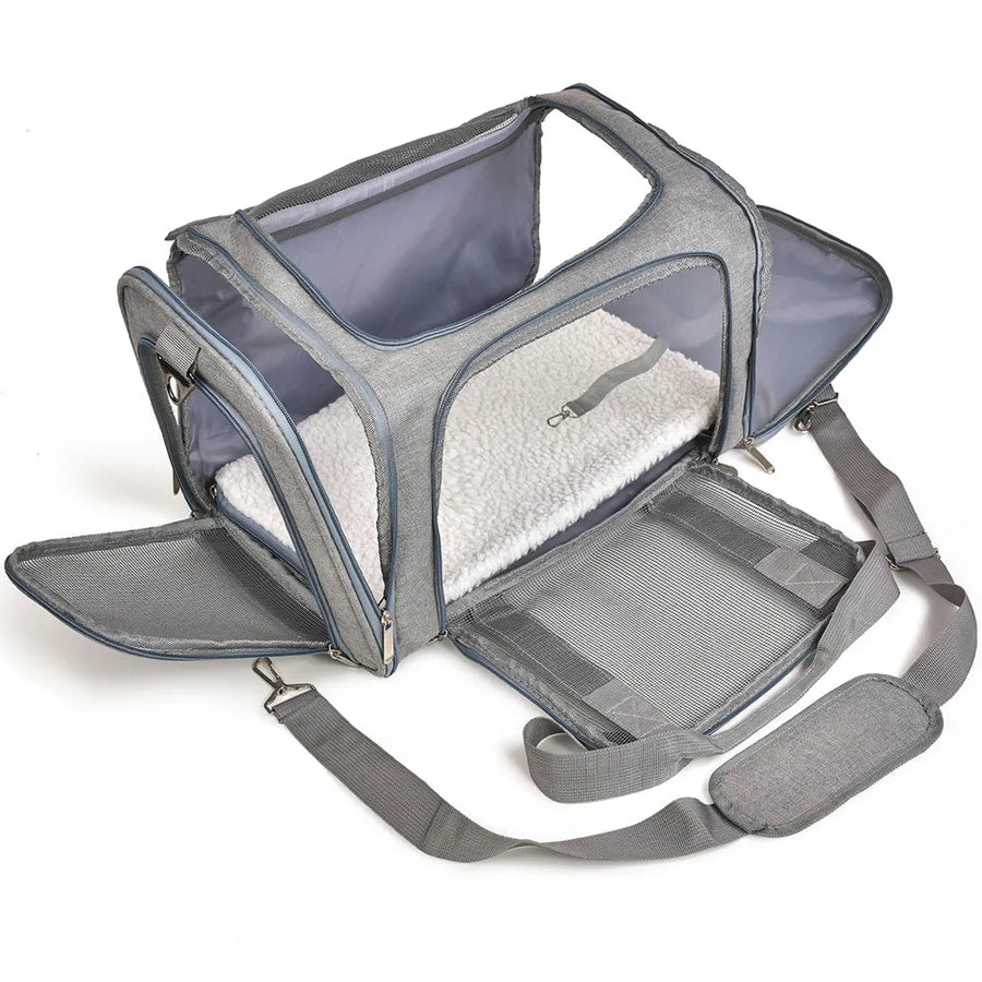 Advantage: Features claw-defense mesh on top and three sides, ensuring your dog's safety and preventing escape.