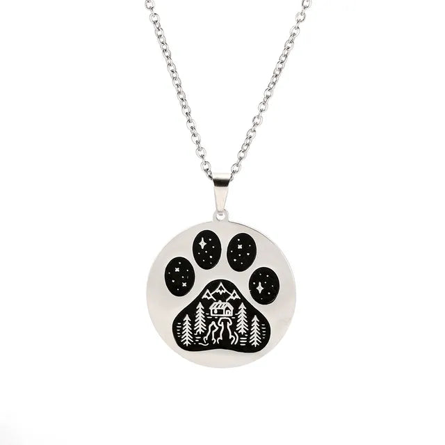 Chain Length: 45-50cm - Adjustable chain length for a comfortable fit